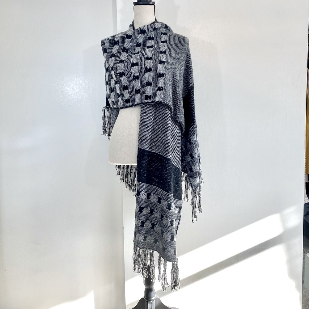 BCBGeneration Print Sweater Wrap Tassel Shawl